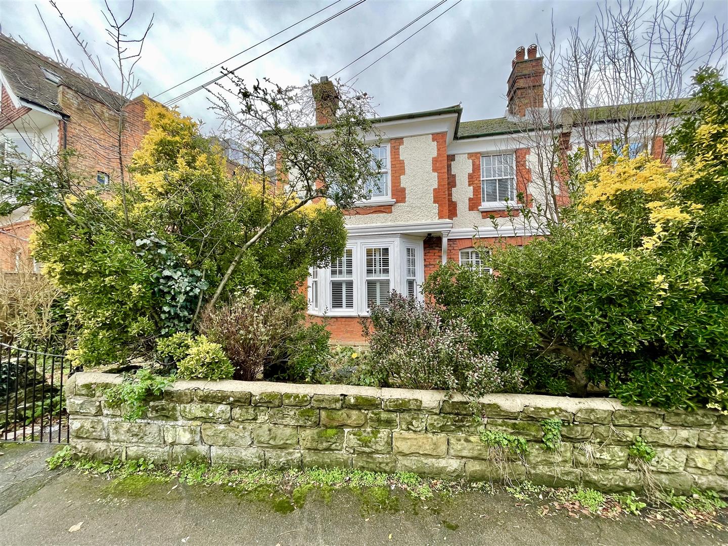 Hastings Old Town Estate Agent. Just Property for Sale